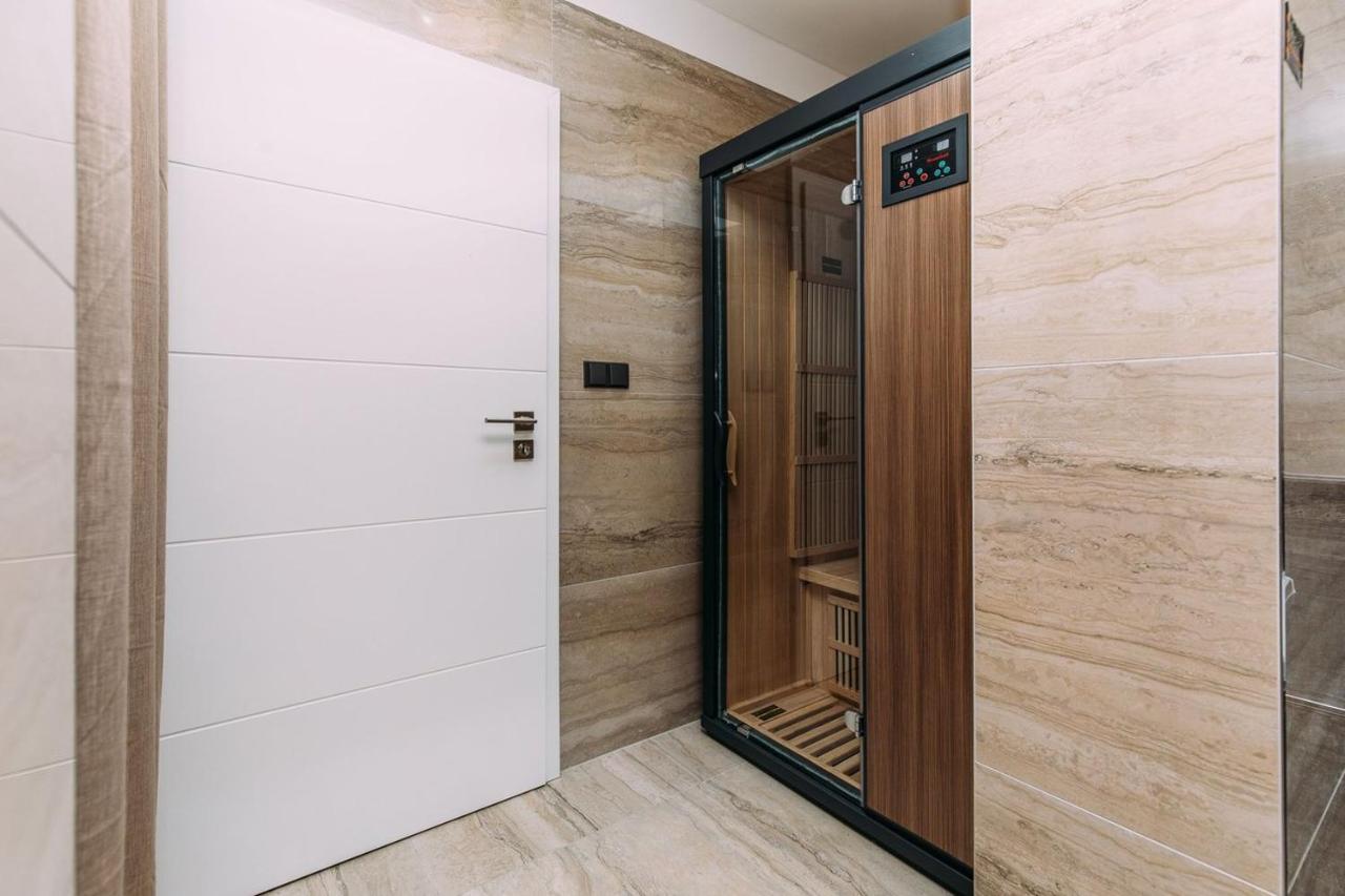 Ea Hotel Kraskov Stary Dvur ภายนอก รูปภาพ