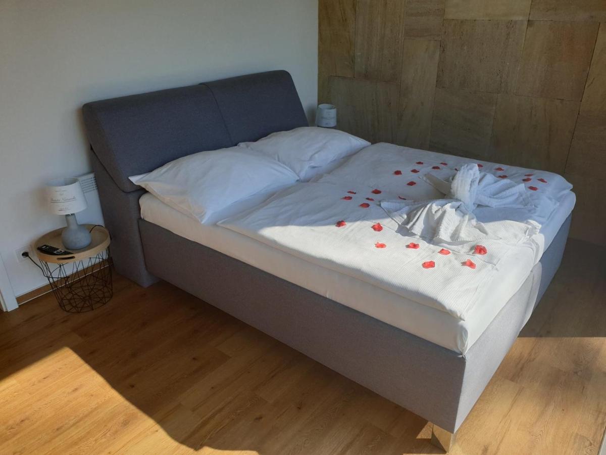 Ea Hotel Kraskov Stary Dvur ภายนอก รูปภาพ