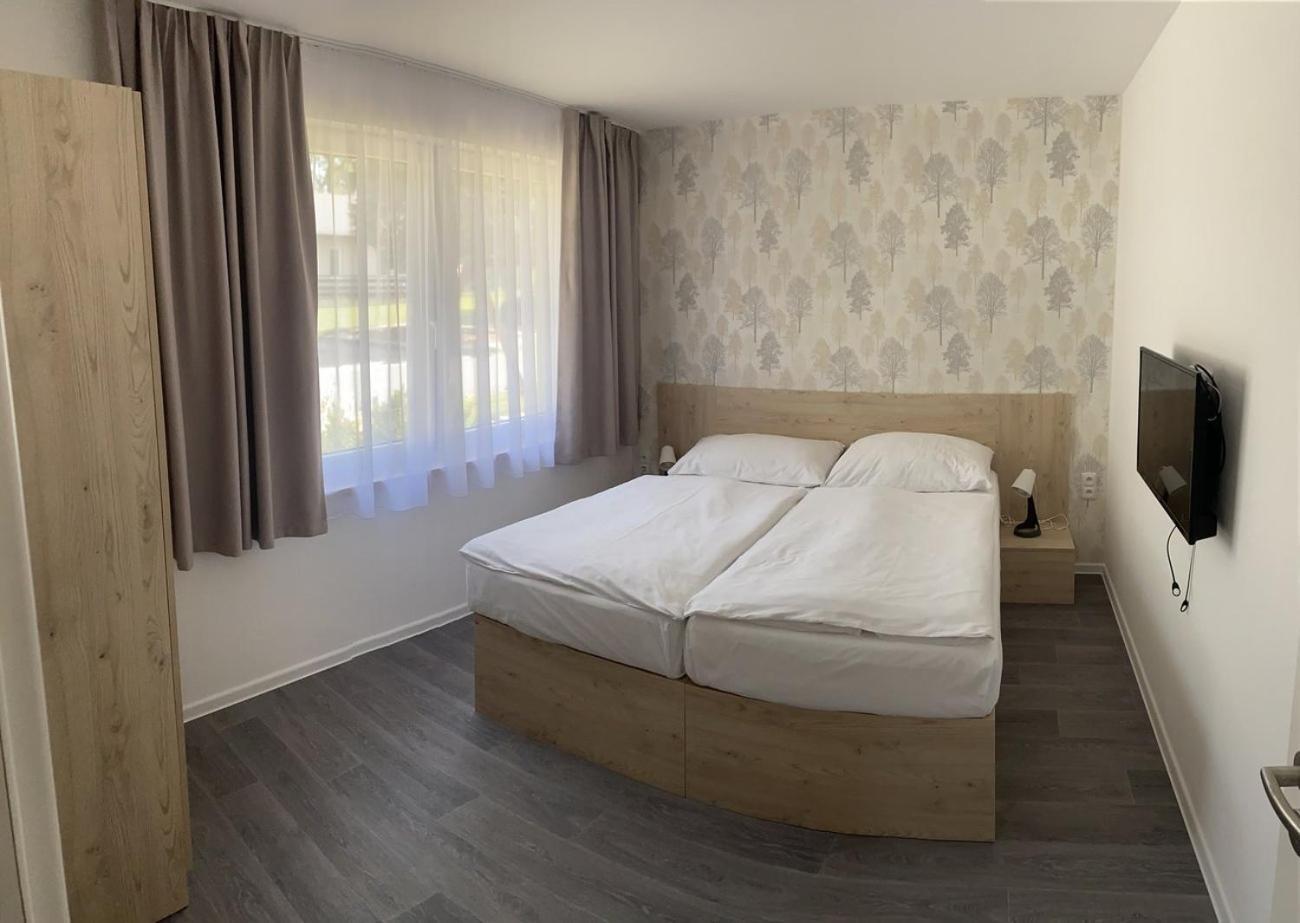 Ea Hotel Kraskov Stary Dvur ภายนอก รูปภาพ